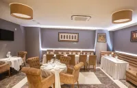 Charleson Luxury Hotel - breakfast