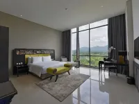 โรงแรมลอมบอก แอสตอเรีย โรงแรมในมาตารัม