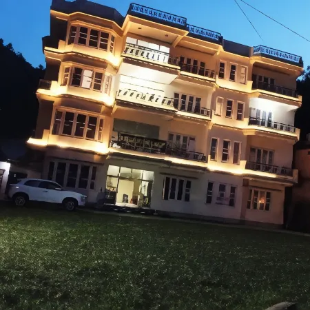 Anand Palace