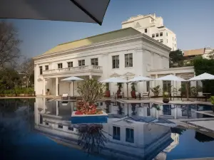 DLF Club 4