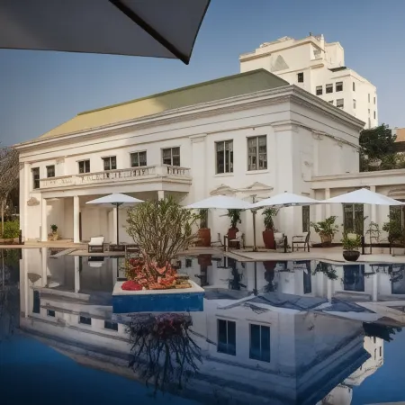 DLF Club 4