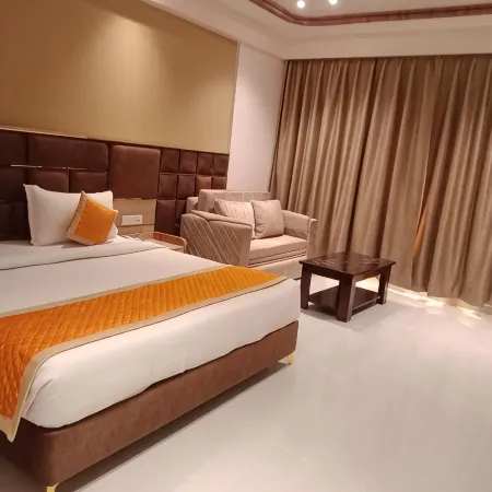 Dhamma Grand Hotel Resort