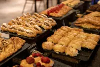 Huinid Pioneros Hotel - breakfast