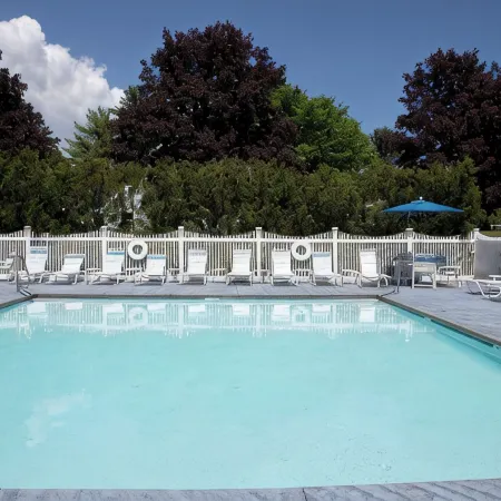 Elmwood Resort Hotel