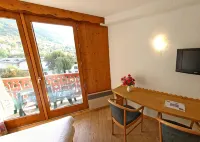 Hotel les Chalets - ที่มีสปา