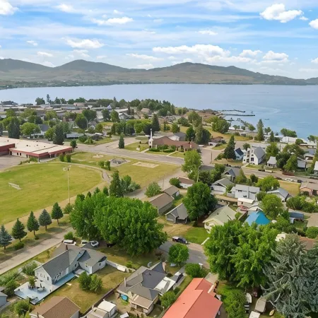 Cozy Cowboy Cabin in Polson: Historic Charm, Modern Comfort Near Flathead Lake