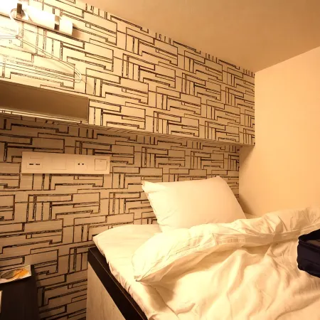 Hotel Cabin Style – Caters to Men