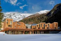 Aethos Monterosa โรงแรมใน