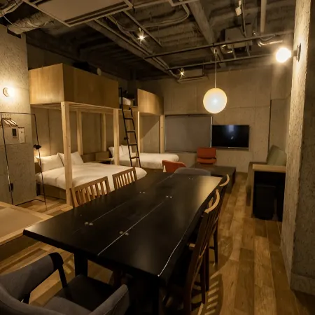 Green Room Hotel