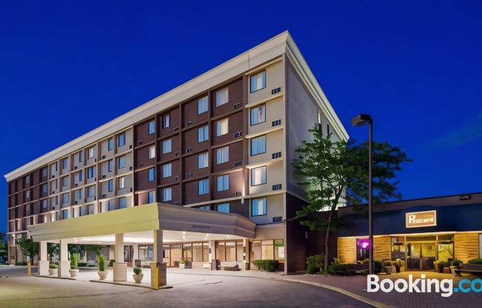 Best Western Plus Toronto Airport Hotel