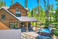 Peak 8 Luxury- 6Bed /6.5Baths Sleeps 14 in 11 beds, Hot tub + Sauna + Pool table - 4-Star