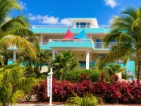 Beach House, Waterfront, Sombrero Beach, Florida Keys Rental, Private Pool, Dock