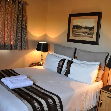 Ukutula Lion Lodge