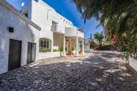 Oceanview FAST WiFi Private Yard Pool Executive Chef Staff Amazing Views - Villas