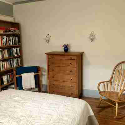 Lovely Uptown Mpls apartment! Rooms