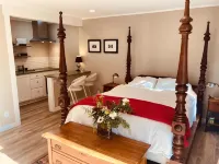 The Roost - Garden Studio - Kitchens