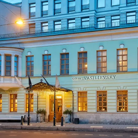 Vasilievsky Hotel (Васильевский) Отели рядом с достопримечательностью «Остров Диво»