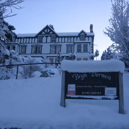 Bryn Derwen Guest House