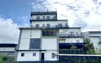 Eagle Hotel Wonosobo, Azana Hotels Collection - Bãi đậu xe