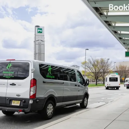 Holiday Inn NEWARK INTERNATIONAL AIRPORT by IHG