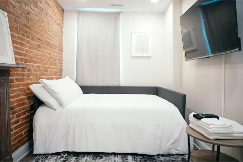 Sleek and Cozy Micro Fells Point Residence! - Condos