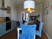 extravagant old building 80m² center, Lübeck, 3 bedrooms, kitchen, XXL sofa - ที่มีฟิตเนส
