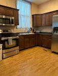 The Castle - Downtown Shopping and Eating easy pleasant walk - Wifi