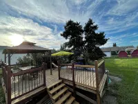 Cozy , spacious and comfortable house. Pet friendly! And close to everything!!! - 3-Star