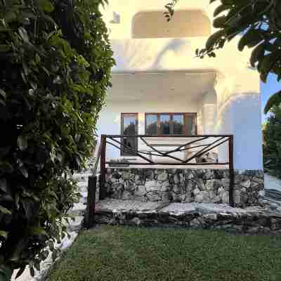 3Br Oceanview Villa with Heated Pool Near Punta Sur Hotel Exterior
