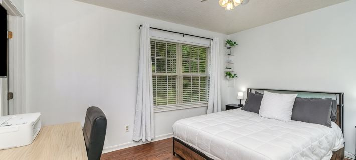 Modern Kentucky Retreat Near Ark & Cincinnati! Hotels in Covington