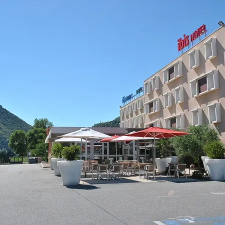 Ibis Loriol le Pouzin