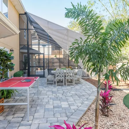7Bd 6BA, Pool&Spa, Walk to Beach, PutPut, Dream Backyard, 10 Min. to Downtown!