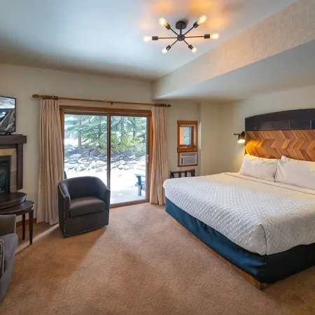 A Bear and Bison Country Inn