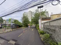 Cinere Resort by Gold Room - ที่มีที่จอดรถ