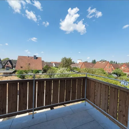 Ferienwohnung mit Kamin, Balkon, Boxspringbett, 3 Personen, See-und Waldnähe