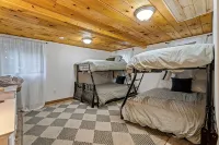 Lakefront Home - Seneca Wine Trail Hot Tub & Sunset View with Firepit, Private - balcony