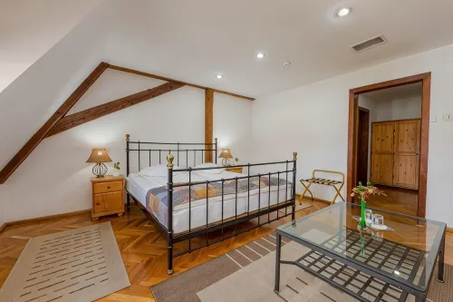 Casa cu Cerb - Homestays