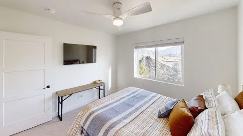 NEW Listing! NEW Build! Condo is 1-block walk to restaurants, shopping, concerts - 피트니스 시설