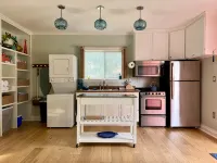 Private Detached Guest House Close to Historic Charleston - Condos