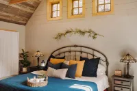 The Lodge on Twinkle Lane - Carlton Landing - Fragrance Free - Free Kayaks - 4-Star