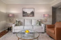 Two Bedroom in Homewood, Minutes from Samford! - 4-Star