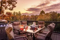 10 Minutes to the Strip! HUGE Home w/ Pool Access, Decks & Foosball Table! - Gym