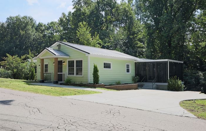 Beautiful Home At Downtown Apex