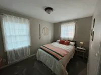 Quiet renovated cottage by Seabreeze - 3-Star