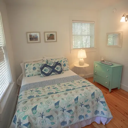 Beautiful home within walking distance to Kennebunkport