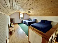 Recently Constructed, Little O Cabin Close to Baldwin-Wolf Lake - Chalets
