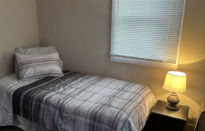 The Black House - 3 Beds - 2 Bed Rooms - ~ Close to Snowmobile Trail!