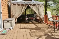 Cozy Cabin in the Woods on Big Trade Lake with Sauna and All Natural Cold Plunge - Hytter