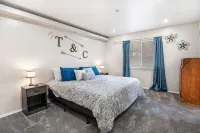 T&C Inn 🐾 PET FRIENDLY ✨ NEW Listing 20% off - واي فاي