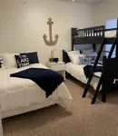 Updated Lands End Upscale Condo - Sleeps 9 - 4-Star